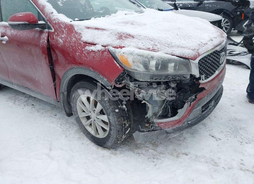 Photo 6 of 2017 Kia Sorento 2.4L LX (VIN 5XYPG4A30HG277442)