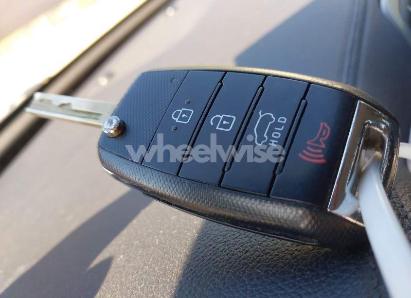 Photo 11 of 2017 Kia Sorento 2.4L LX (VIN 5XYPG4A30HG287338)