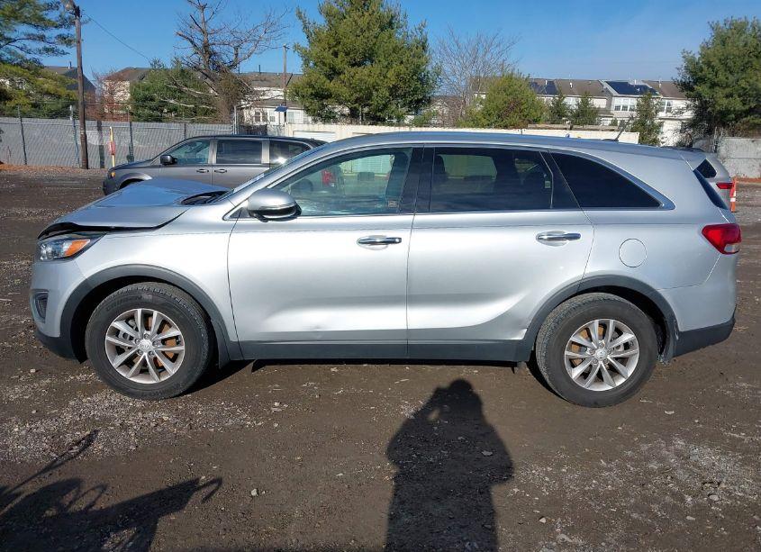 Photo 13 of 2017 Kia Sorento 2.4L L (VIN 5XYPG4A30HG300170)
