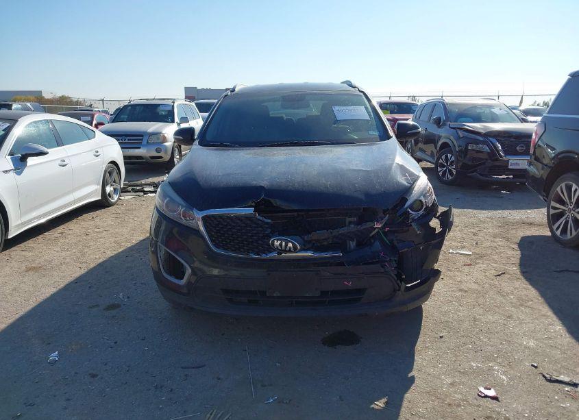 Photo 12 of 2018 Kia Sorento 2.4L LX (VIN 5XYPG4A30JG338634)