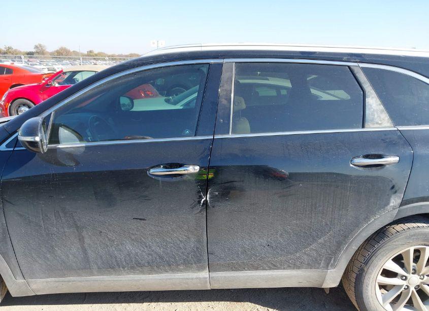 Photo 14 of 2018 Kia Sorento 2.4L LX (VIN 5XYPG4A30JG338634)