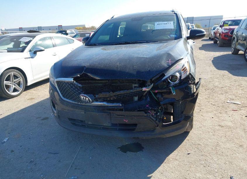 Photo 6 of 2018 Kia Sorento 2.4L LX (VIN 5XYPG4A30JG338634)