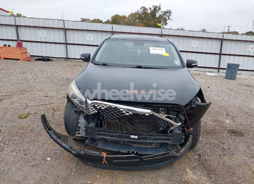 Photo 10 of 2018 Kia Sorento 2.4L L (VIN 5XYPG4A30JG350105)