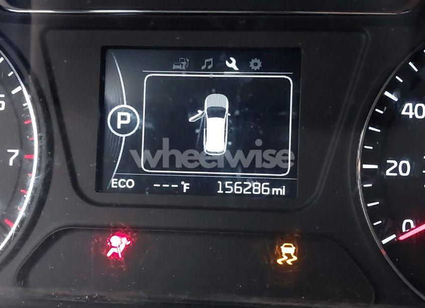 Photo 16 of 2018 Kia Sorento 2.4L L (VIN 5XYPG4A30JG350105)