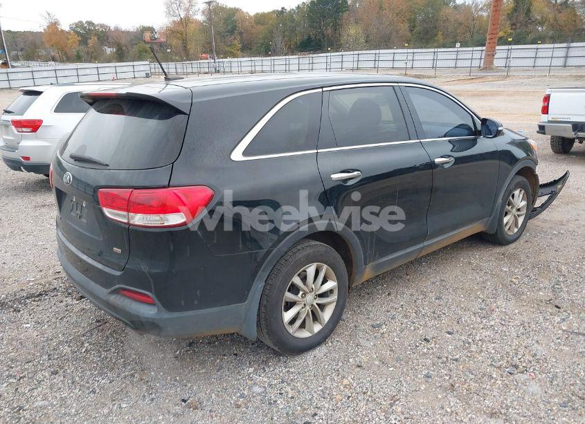 Photo 4 of 2018 Kia Sorento 2.4L L (VIN 5XYPG4A30JG350105)