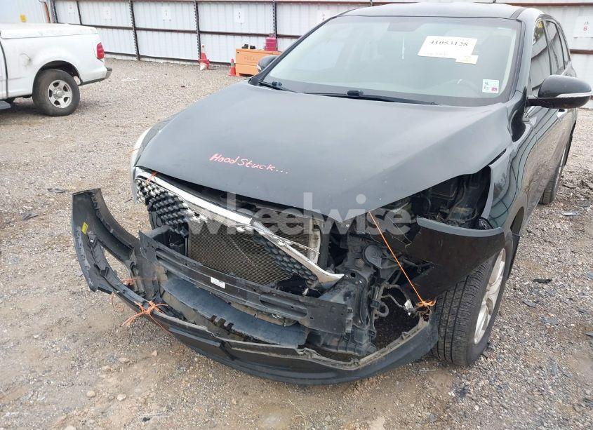 Photo 6 of 2018 Kia Sorento 2.4L L (VIN 5XYPG4A30JG350105)