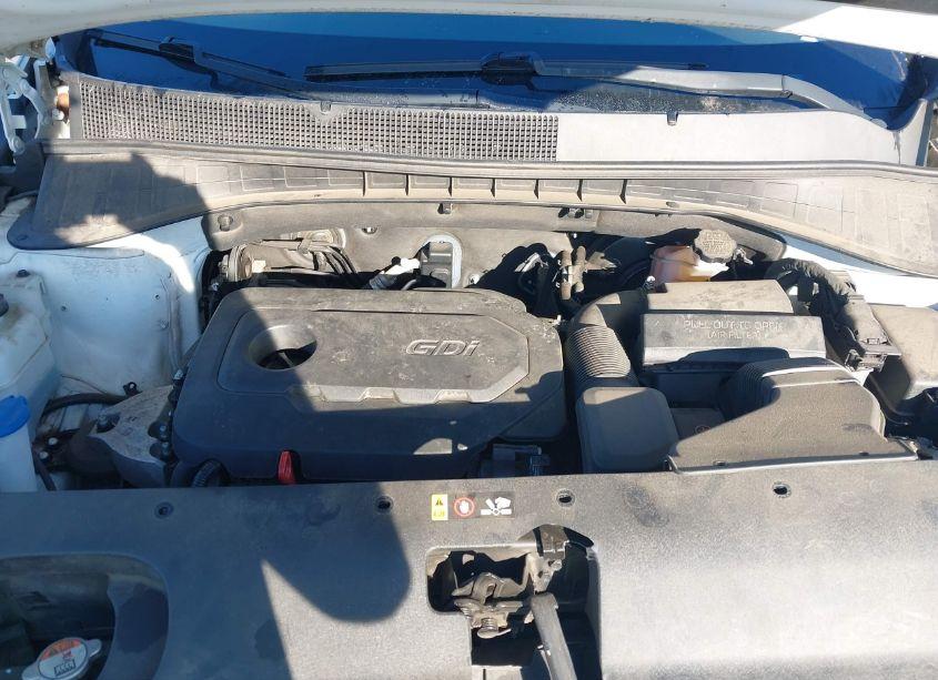 Photo 10 of 2018 Kia Sorento 2.4L LX (VIN 5XYPG4A30JG395061)