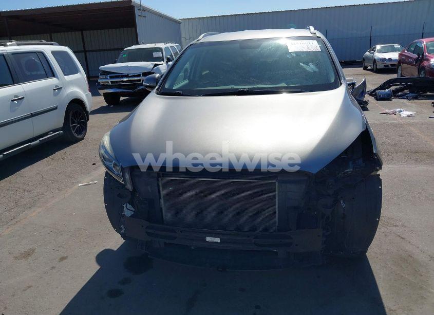 Photo 13 of 2018 Kia Sorento 2.4L LX (VIN 5XYPG4A30JG423344)