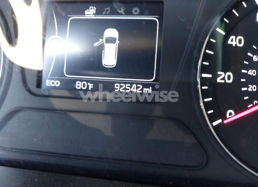 Photo 16 of 2018 Kia Sorento 2.4L LX (VIN 5XYPG4A30JG423344)