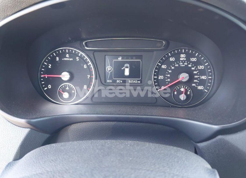 Photo 7 of 2018 Kia Sorento 2.4L LX (VIN 5XYPG4A30JG423344)