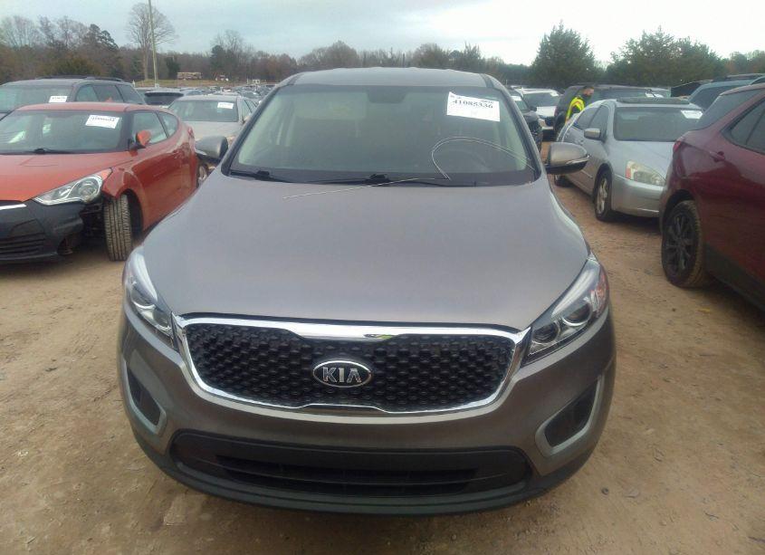 Photo 13 of 2018 Kia Sorento 2.4L L (VIN 5XYPG4A30JG425269)