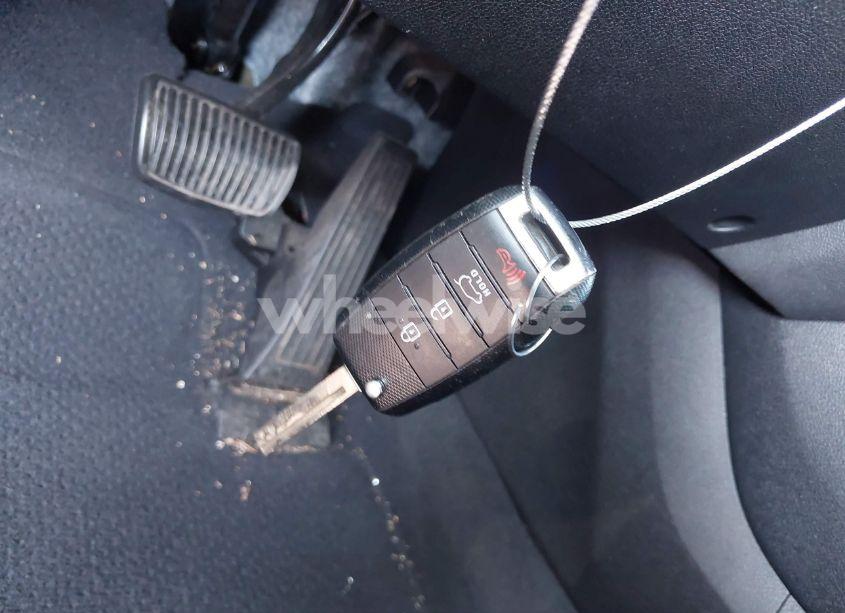 Photo 11 of 2019 Kia Sorento 2.4L LX (VIN 5XYPG4A30KG530542)