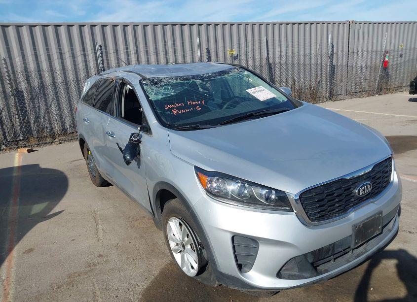 Photo 6 of 2019 Kia Sorento 2.4L L (VIN 5XYPG4A30KG567316)