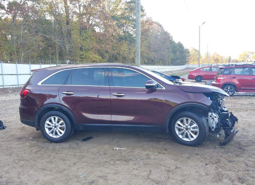 Photo 14 of 2019 Kia Sorento 2.4L LX (VIN 5XYPG4A30KG568806)