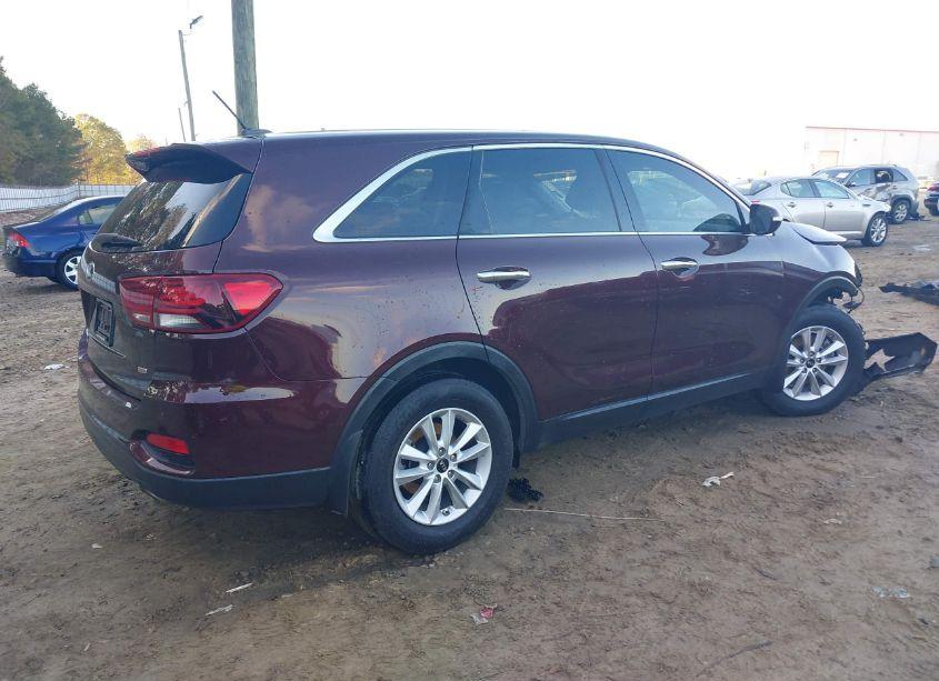 Photo 4 of 2019 Kia Sorento 2.4L LX (VIN 5XYPG4A30KG568806)
