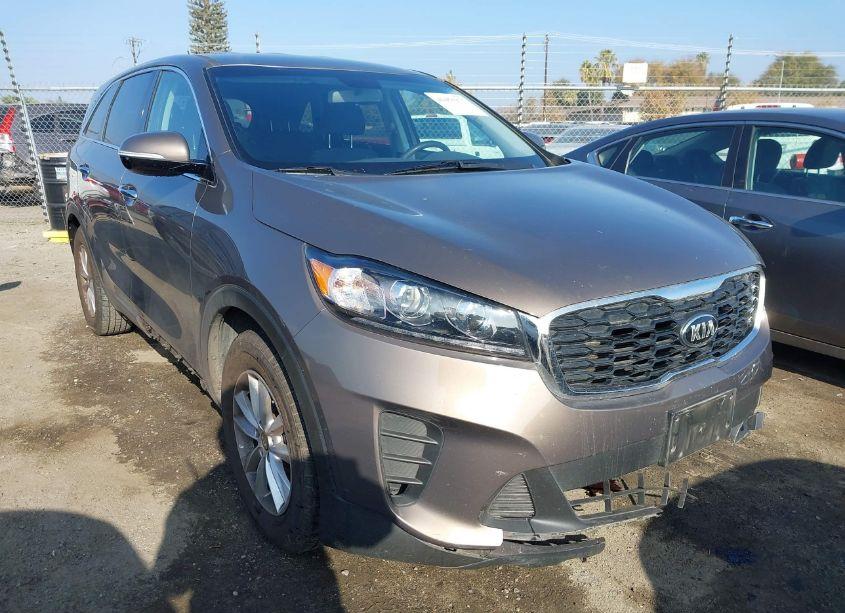 2020 Kia Sorento 2.4L LX (VIN 5XYPG4A30LG624485) main photo
