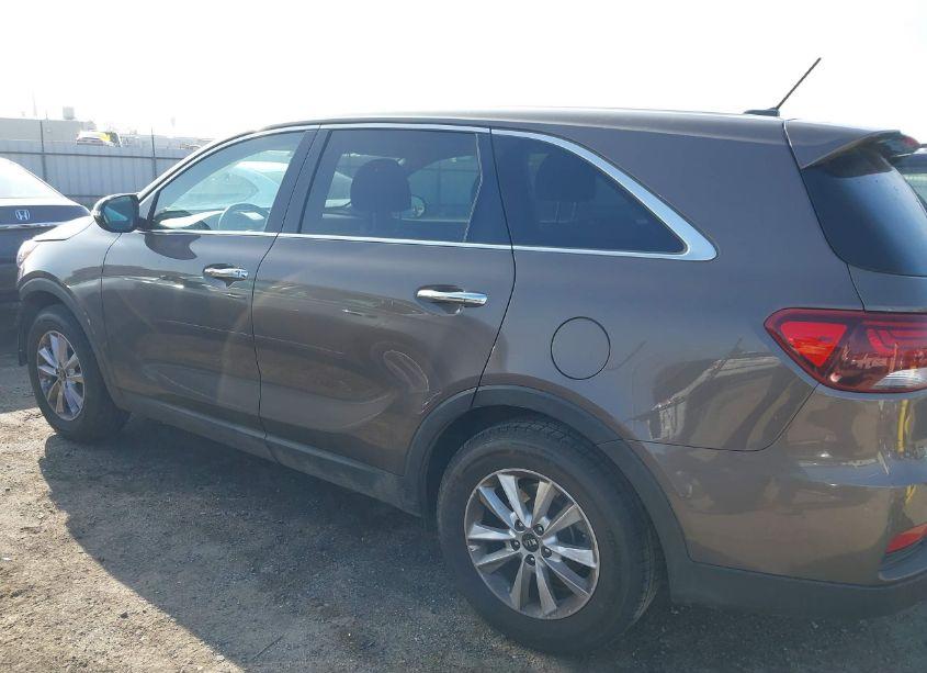 Photo 14 of 2020 Kia Sorento 2.4L LX (VIN 5XYPG4A30LG624485)
