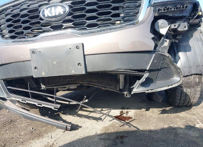 Photo 6 of 2020 Kia Sorento 2.4L LX (VIN 5XYPG4A30LG624485)