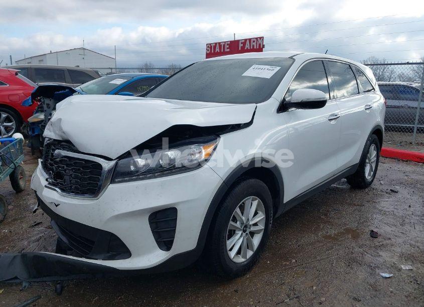 Photo 2 of 2020 Kia Sorento 2.4L LX (VIN 5XYPG4A30LG651606)