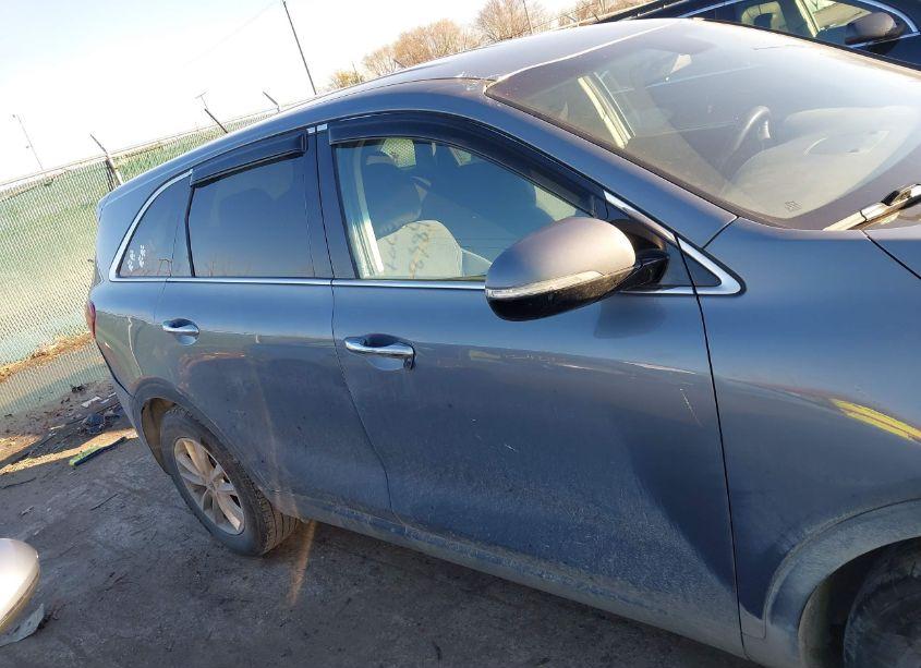 Photo 13 of 2020 Kia Sorento 2.4L L (VIN 5XYPG4A30LG653727)