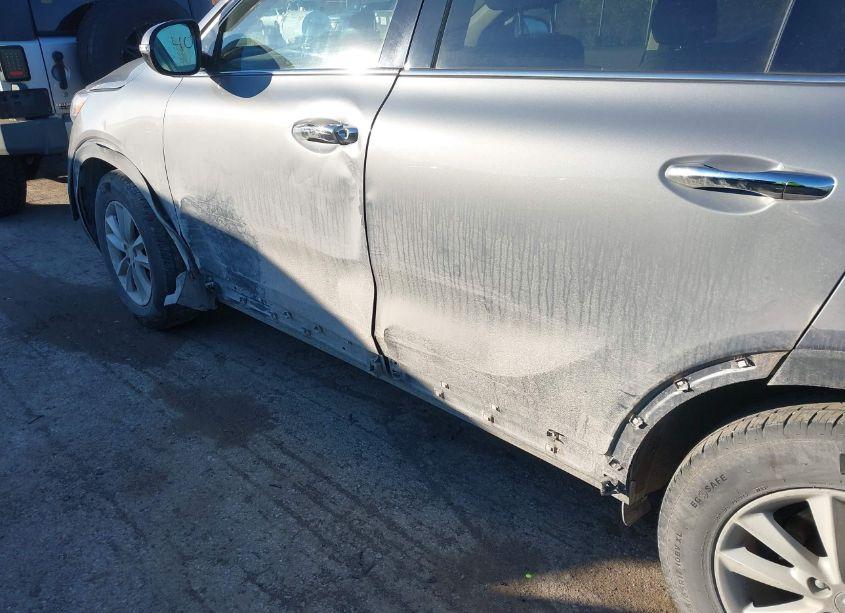 Photo 6 of 2020 Kia Sorento 2.4L L (VIN 5XYPG4A30LG653727)