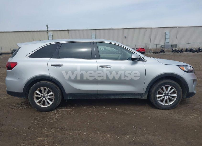 Photo 14 of 2020 Kia Sorento 2.4L L (VIN 5XYPG4A30LG656482)