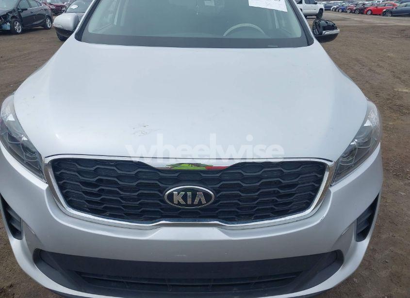 Photo 6 of 2020 Kia Sorento 2.4L L (VIN 5XYPG4A30LG656482)