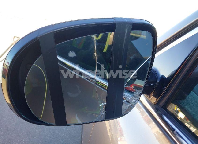 Photo 19 of 2016 Kia Sorento 2.4L L (VIN 5XYPG4A31GG018912)