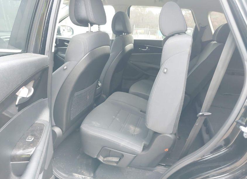 Photo 8 of 2016 Kia Sorento 2.4L LX (VIN 5XYPG4A31GG048203)