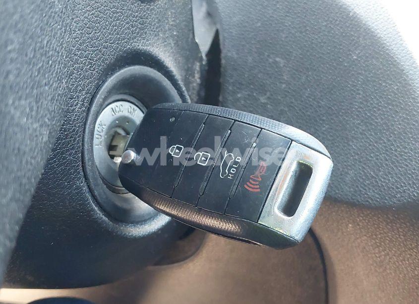 Photo 11 of 2016 Kia Sorento 2.4L LX (VIN 5XYPG4A31GG074302)