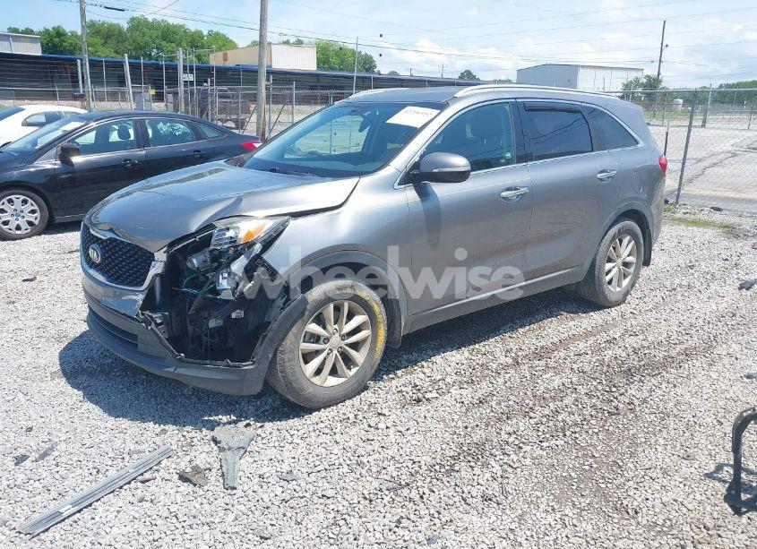 Photo 2 of 2016 Kia Sorento 2.4L LX (VIN 5XYPG4A31GG074302)