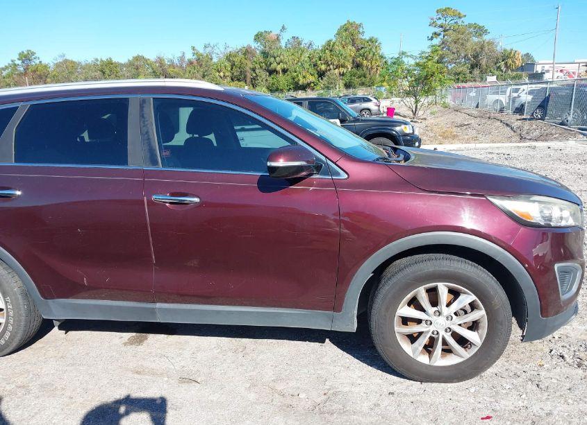 Photo 12 of 2016 Kia Sorento 2.4L LX (VIN 5XYPG4A31GG128522)