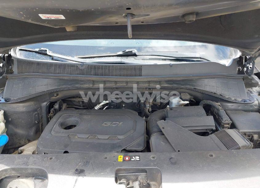 Photo 10 of 2016 Kia Sorento 2.4L LX (VIN 5XYPG4A31GG145482)