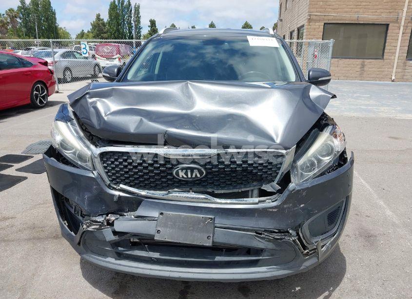Photo 12 of 2016 Kia Sorento 2.4L LX (VIN 5XYPG4A31GG145482)