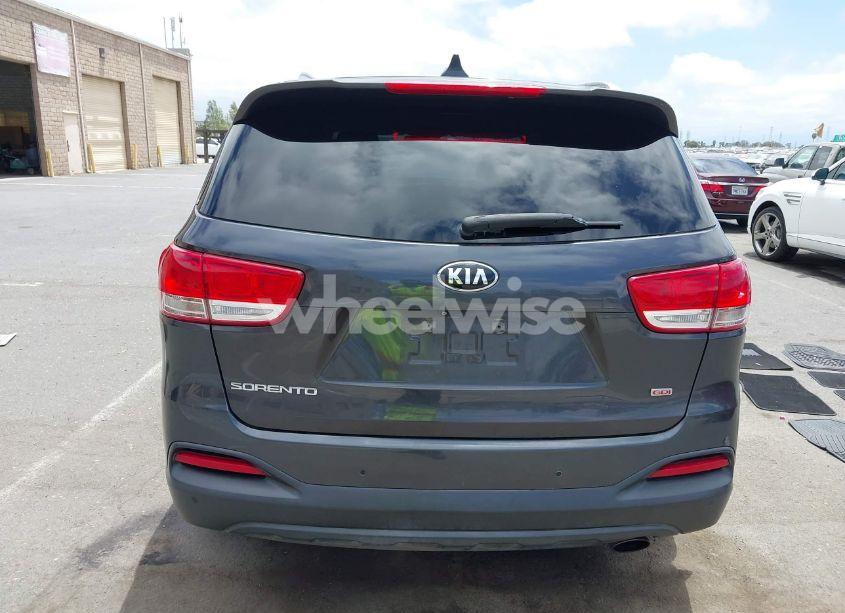 Photo 16 of 2016 Kia Sorento 2.4L LX (VIN 5XYPG4A31GG145482)