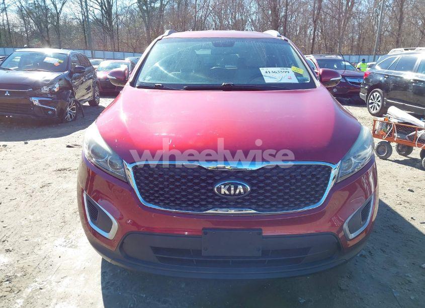 Photo 12 of 2017 Kia Sorento 2.4L LX (VIN 5XYPG4A31HG218626)