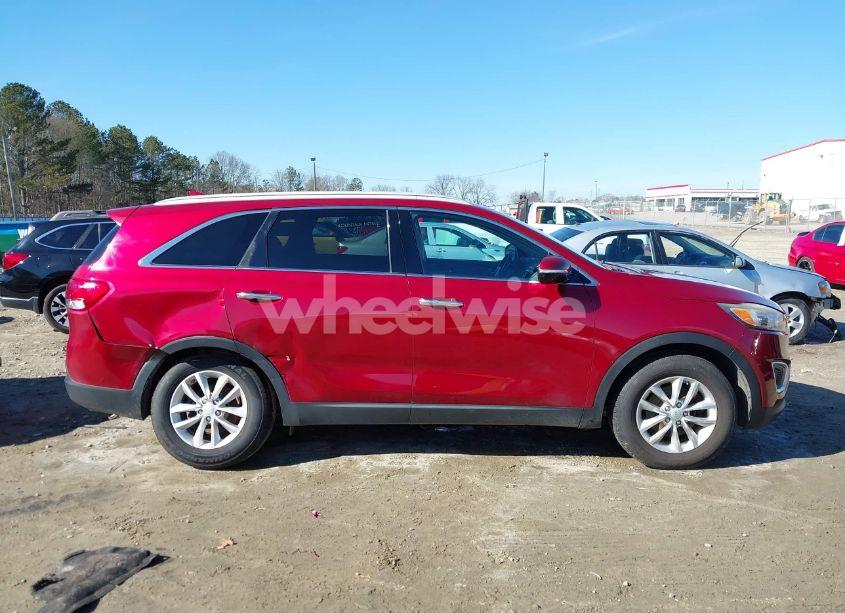 Photo 13 of 2017 Kia Sorento 2.4L LX (VIN 5XYPG4A31HG218626)