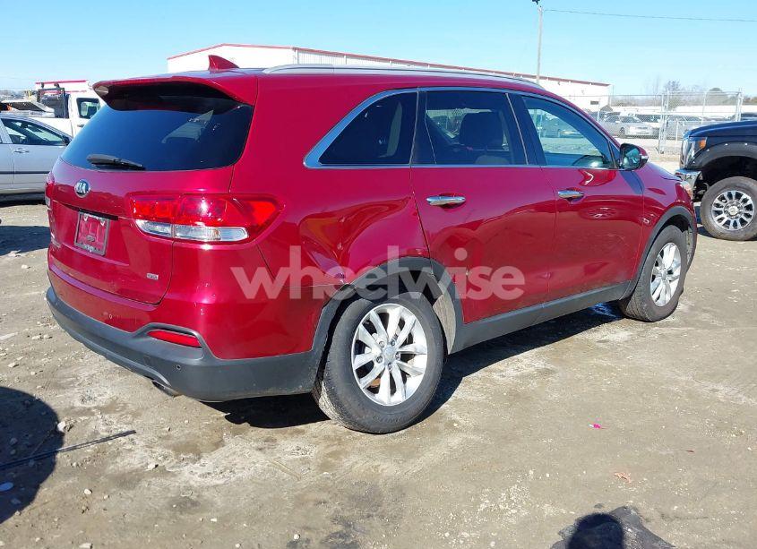 Photo 4 of 2017 Kia Sorento 2.4L LX (VIN 5XYPG4A31HG218626)