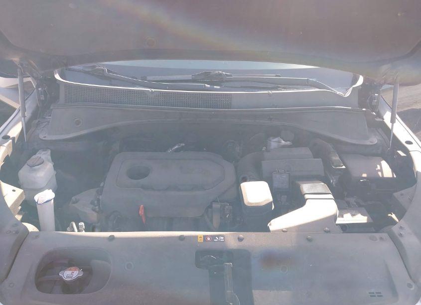 Photo 10 of 2017 Kia Sorento 2.4L LX (VIN 5XYPG4A31HG244384)