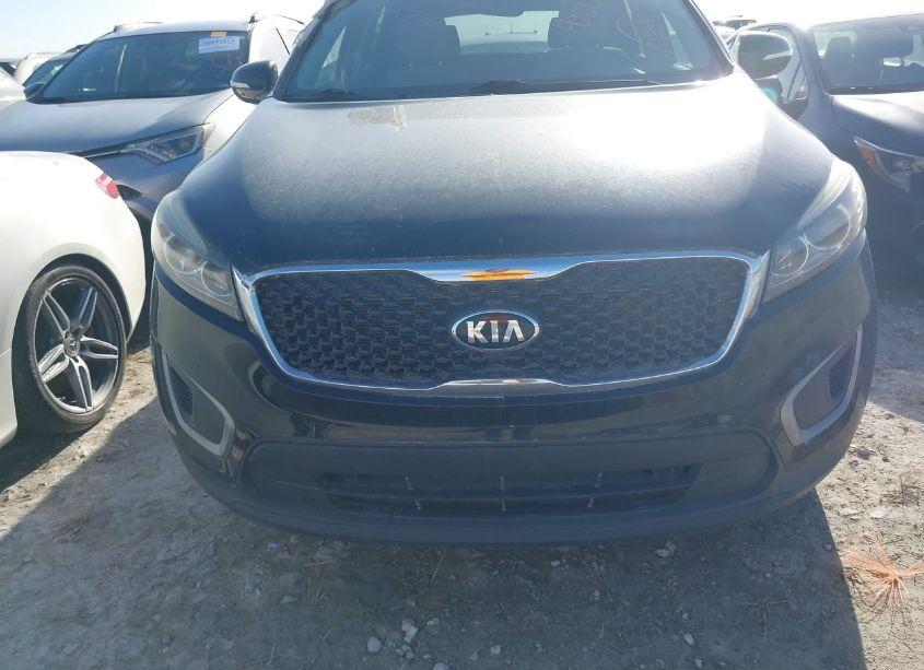 Photo 11 of 2017 Kia Sorento 2.4L LX (VIN 5XYPG4A31HG244384)