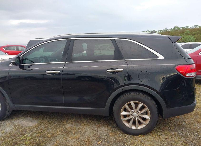 Photo 19 of 2017 Kia Sorento 2.4L LX (VIN 5XYPG4A31HG244384)