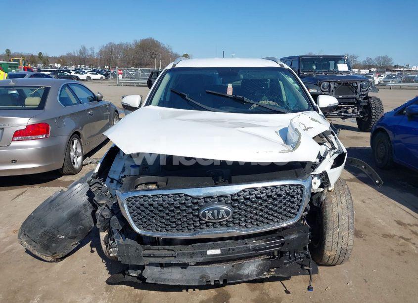 Photo 12 of 2017 Kia Sorento 2.4L LX (VIN 5XYPG4A31HG244658)