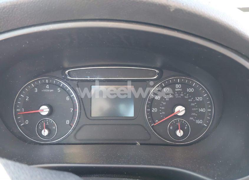 Photo 7 of 2017 Kia Sorento 2.4L LX (VIN 5XYPG4A31HG244658)