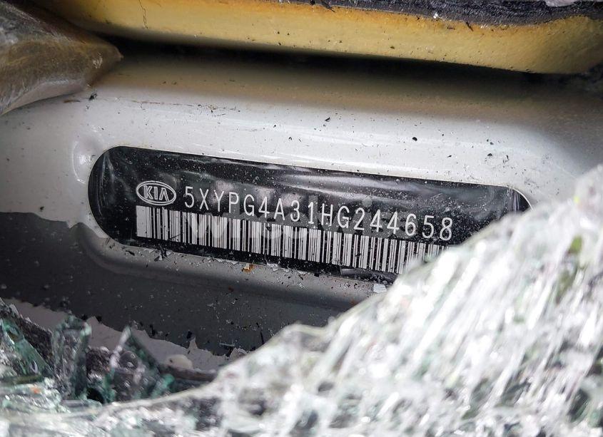 Photo 9 of 2017 Kia Sorento 2.4L LX (VIN 5XYPG4A31HG244658)