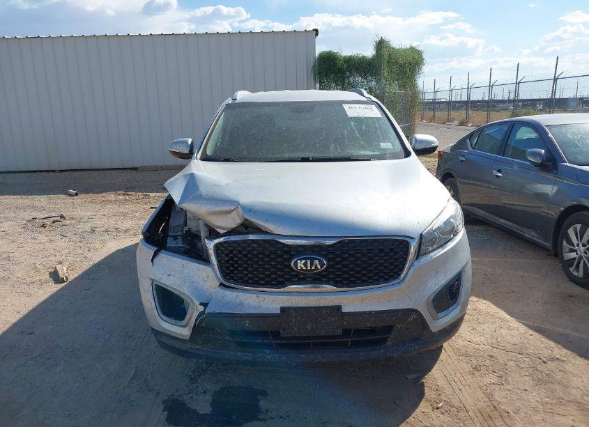 Photo 12 of 2017 Kia Sorento 2.4L LX (VIN 5XYPG4A31HG248418)