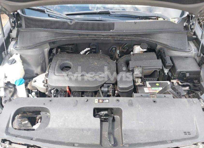 Photo 10 of 2017 Kia Sorento 2.4L LX (VIN 5XYPG4A31HG257958)