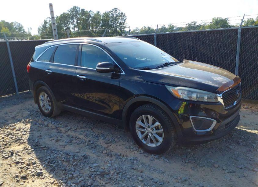 Photo 13 of 2018 Kia Sorento 2.4L LX (VIN 5XYPG4A31JG374414)