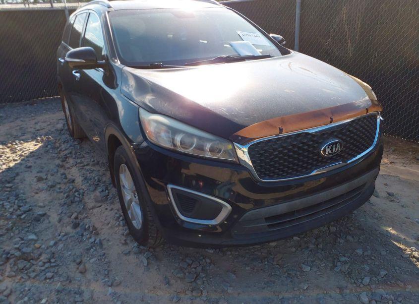 Photo 17 of 2018 Kia Sorento 2.4L LX (VIN 5XYPG4A31JG374414)
