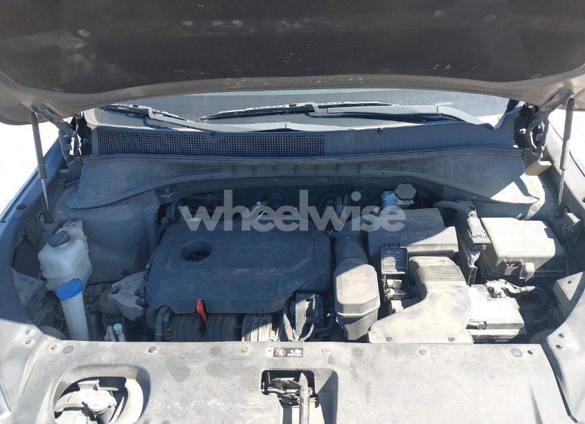 Photo 10 of 2018 Kia Sorento 2.4L L (VIN 5XYPG4A31JG407962)