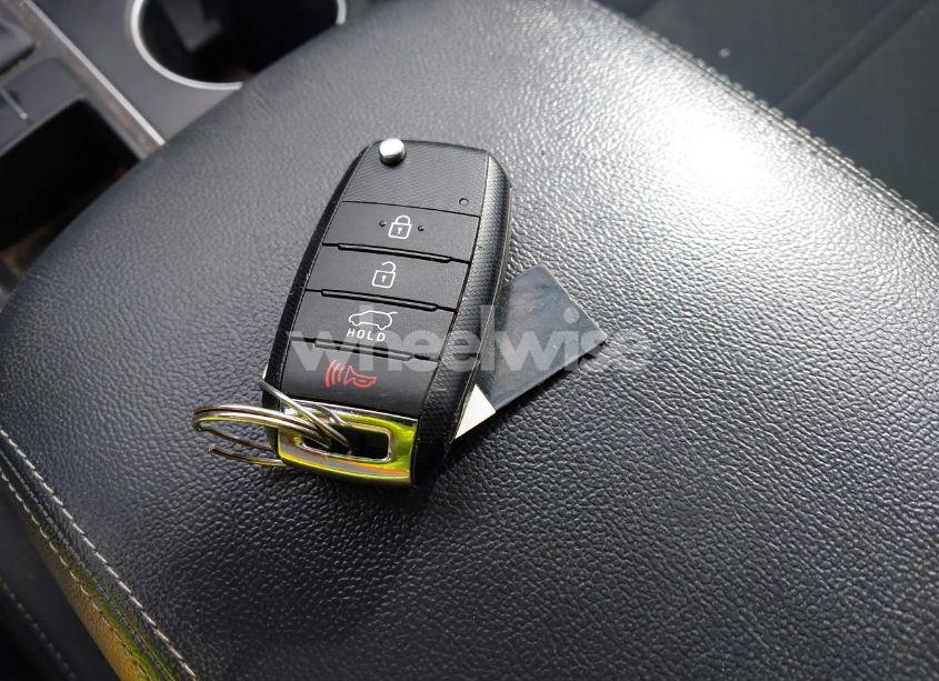 Photo 11 of 2019 Kia Sorento 2.4L L (VIN 5XYPG4A31KG475163)